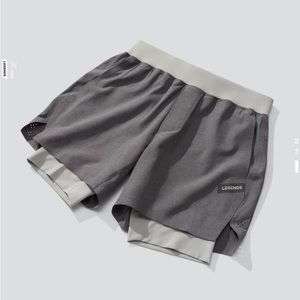 LEGENDS NWT Forum short with liner